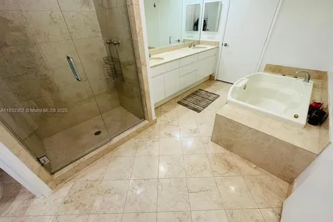 717 Crandon Blvd # 408, Key Biscayne FL 33149