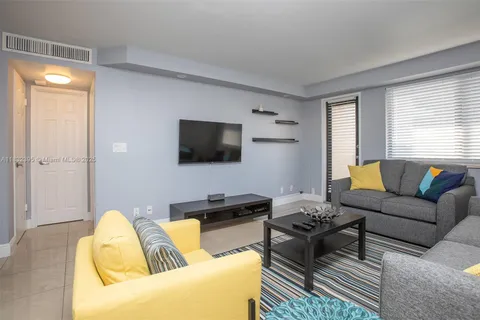 301 Golden Isles Dr # 314, Hallandale Beach FL 33009