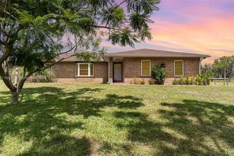 2175 Lacourt Ln, Malabar FL 32950