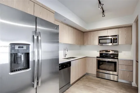 1500 Bay Rd # 1708, Miami Beach FL 33139