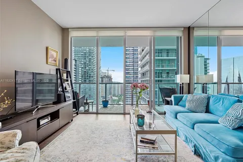 1111 SW 1st Ave, Miami FL 33130