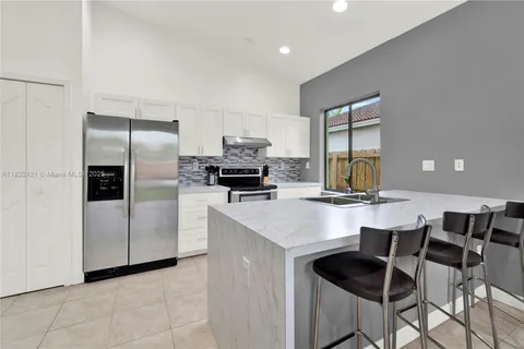 22486 SW 110th Ct, Miami FL 33170