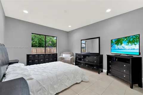 22486 SW 110th Ct, Miami FL 33170