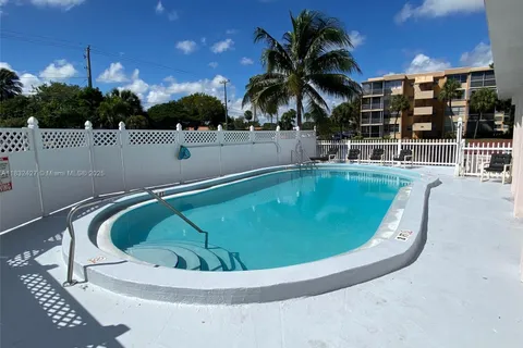 2775 Taft St # 307, Hollywood FL 33020