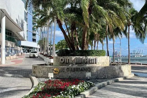 335 S Biscayne Blvd # 505, Miami FL 33131