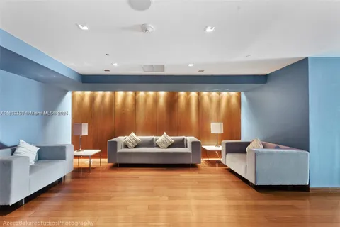 335 S Biscayne Blvd # 505, Miami FL 33131
