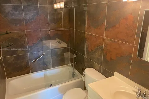 13120 SW 92 Ave # 319, Miami FL 33176