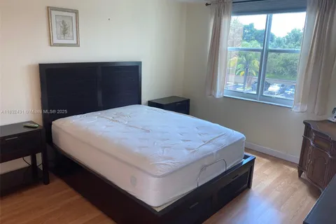 13120 SW 92 Ave # 319, Miami FL 33176