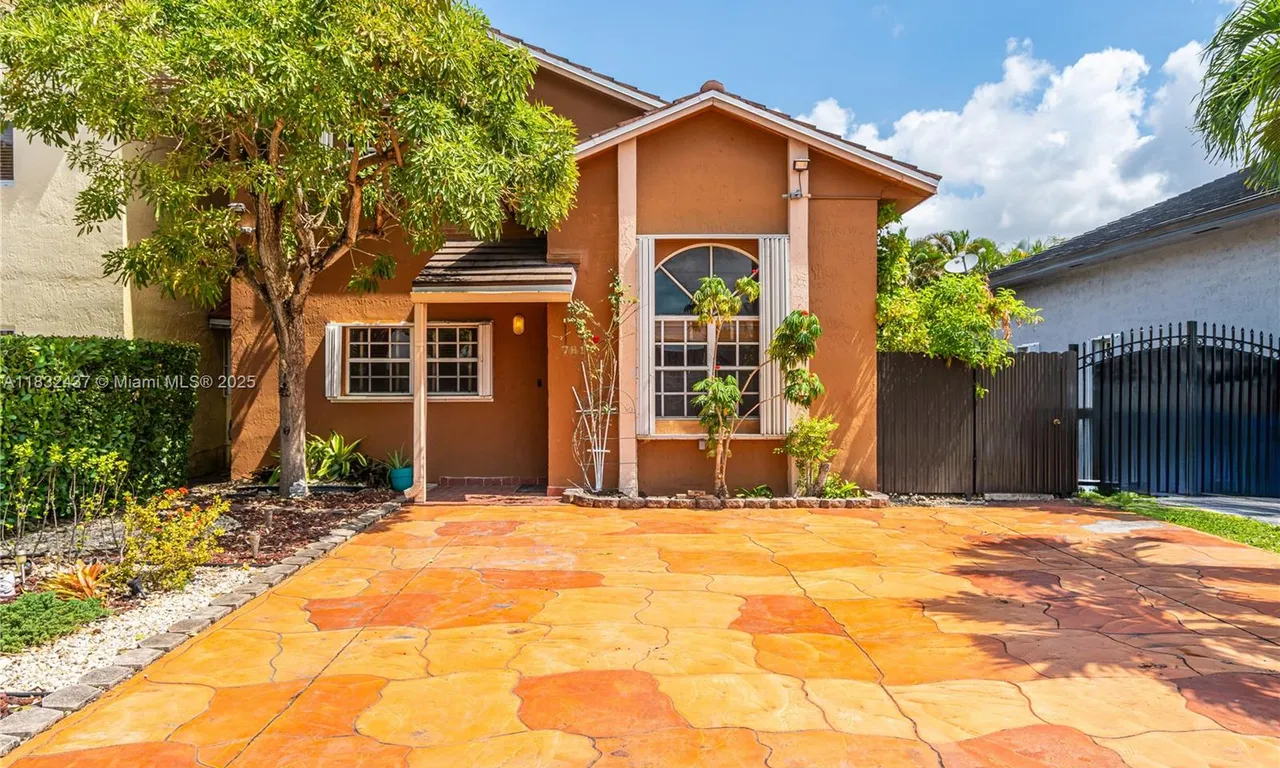 7811 SW 9th Ter, Miami FL 33144