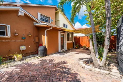 7811 SW 9th Ter, Miami FL 33144