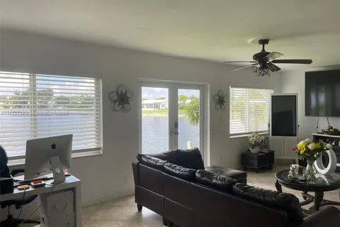 8312 NW 59th St, Tamarac FL 33321