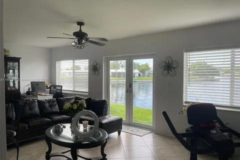 8312 NW 59th St, Tamarac FL 33321