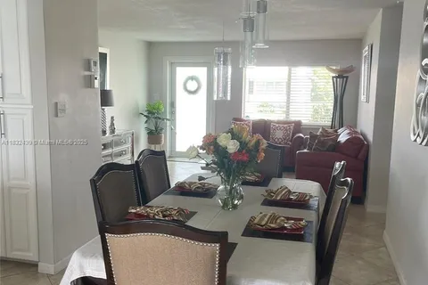 8312 NW 59th St, Tamarac FL 33321