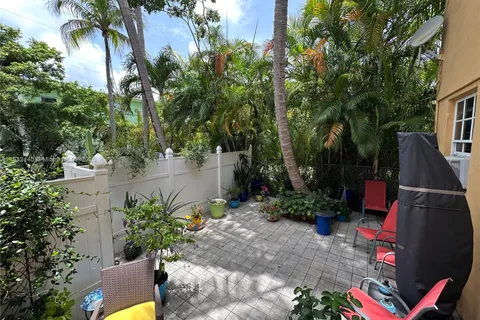 8200 Harding Ave # 2, Miami Beach FL 33141