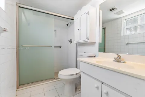 3135 S Ocean Dr # 230, Hallandale Beach FL 33009