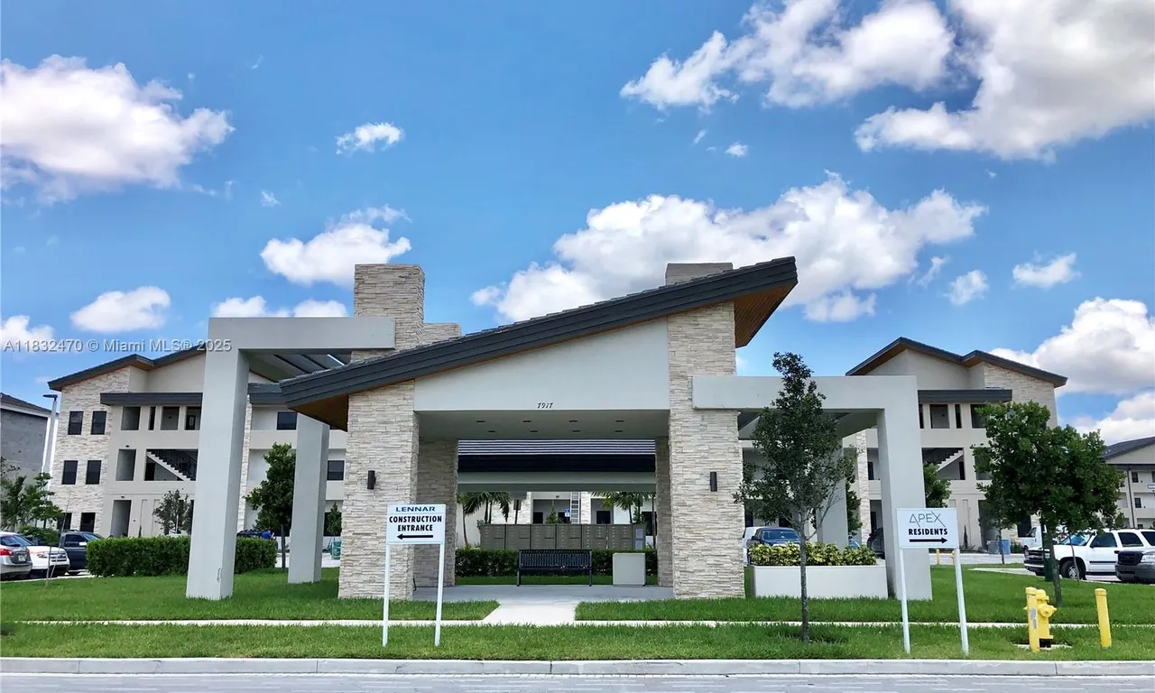 8031 NW 104th Ave # 21, Doral FL 33178