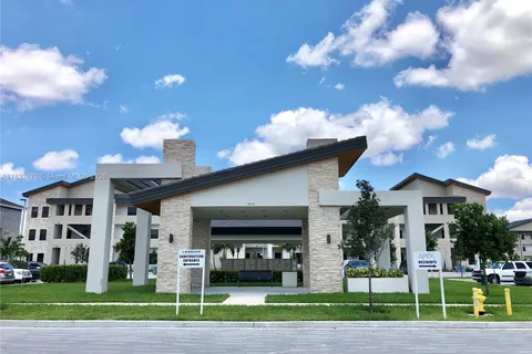 8031 NW 104th Ave # 21, Doral FL 33178