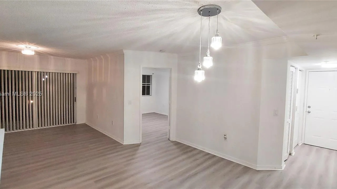 2433 Centergate Dr # 206, Miramar FL 33025
