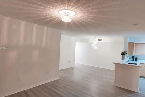 2433 Centergate Dr # 206, Miramar FL 33025