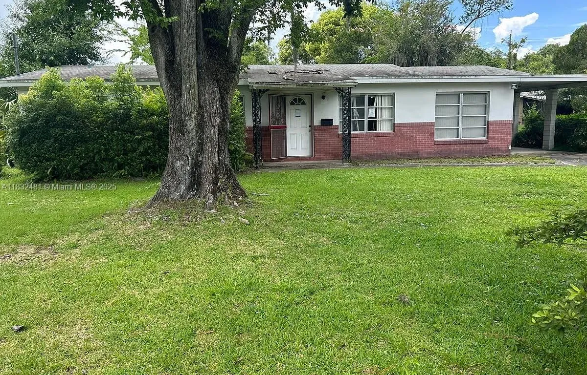 7724 Napo Dr, Jacksonville FL 32217