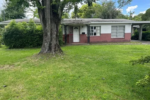 7724 Napo Dr, Jacksonville FL 32217