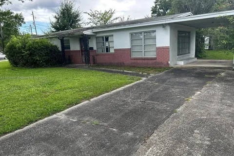 7724 Napo Dr, Jacksonville FL 32217