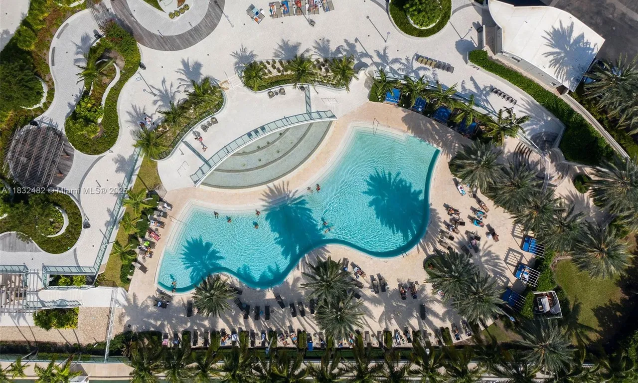 1500 Bay Rd # 1414, Miami Beach FL 33139