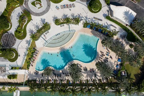 1500 Bay Rd # 1414, Miami Beach FL 33139