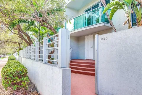 1500 Bay Rd # 1414, Miami Beach FL 33139