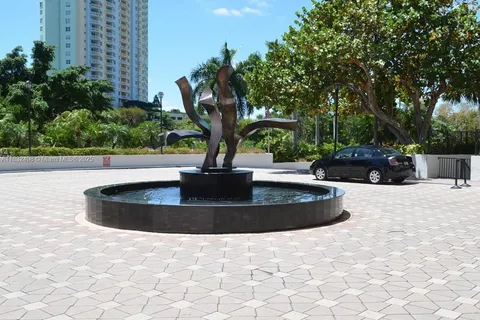 2333 Brickell Ave. # 1115, Miami FL 33129