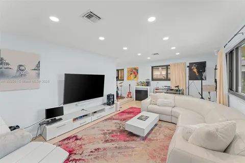 1433 NW 8th St # 1433, Dania Beach FL 33004