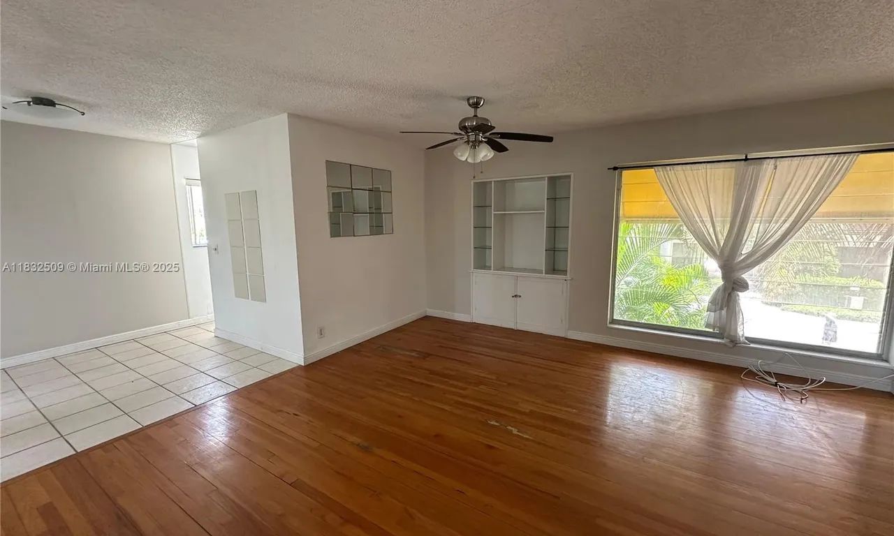 90 Isle Of Venice Dr # 9, Fort Lauderdale FL 33301