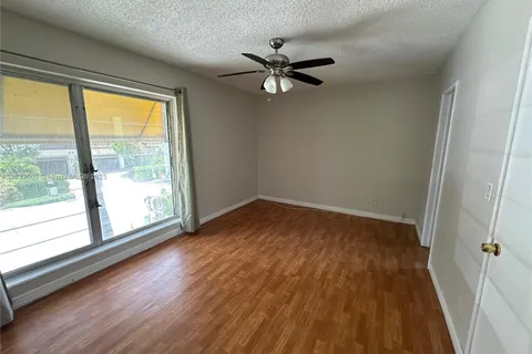 90 Isle Of Venice Dr # 9, Fort Lauderdale FL 33301