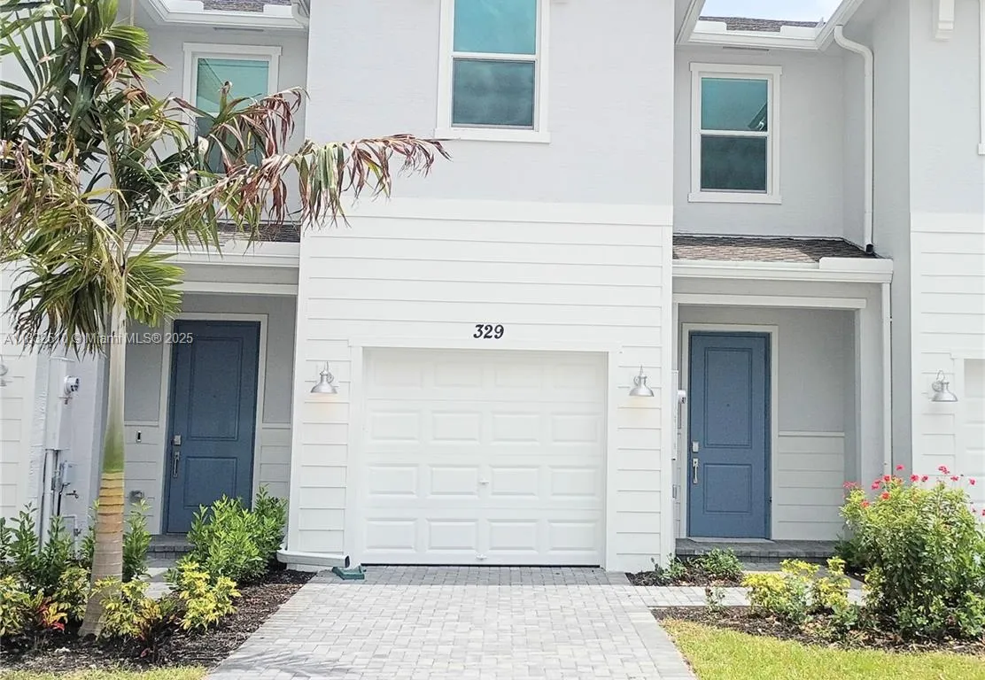 329 SE Crossoak Ln # 329, Port St. Lucie FL 34984