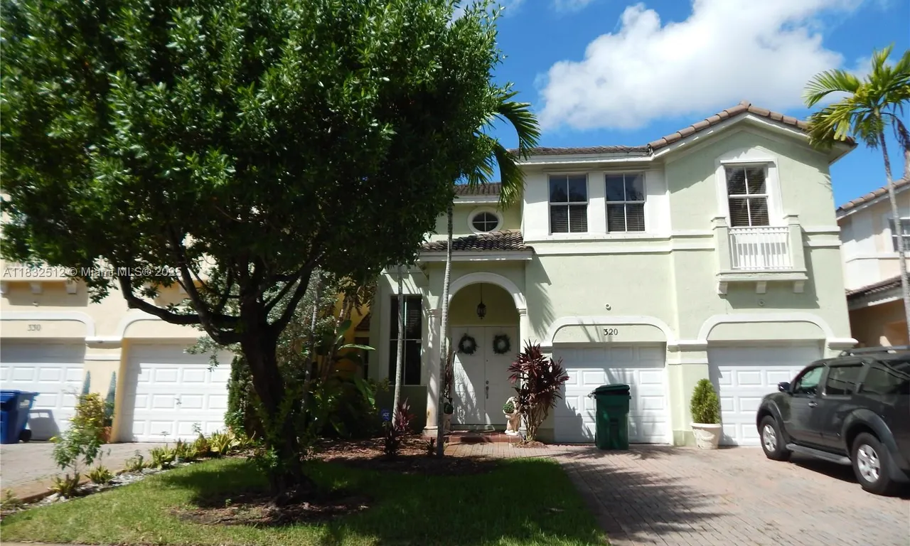 320 SW 87th Ct, Miami FL 33174
