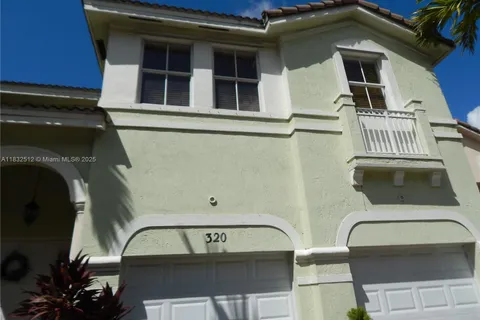 320 SW 87th Ct, Miami FL 33174
