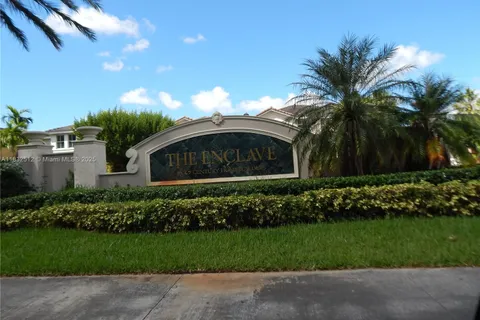 320 SW 87th Ct, Miami FL 33174