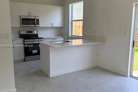 28933 SW 162 COURT # 28933, Homestead FL 33033