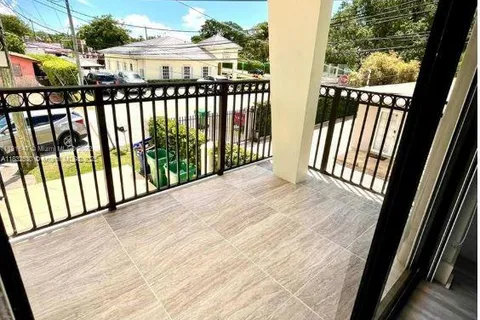 2324 SW 57th, Miami FL 33155