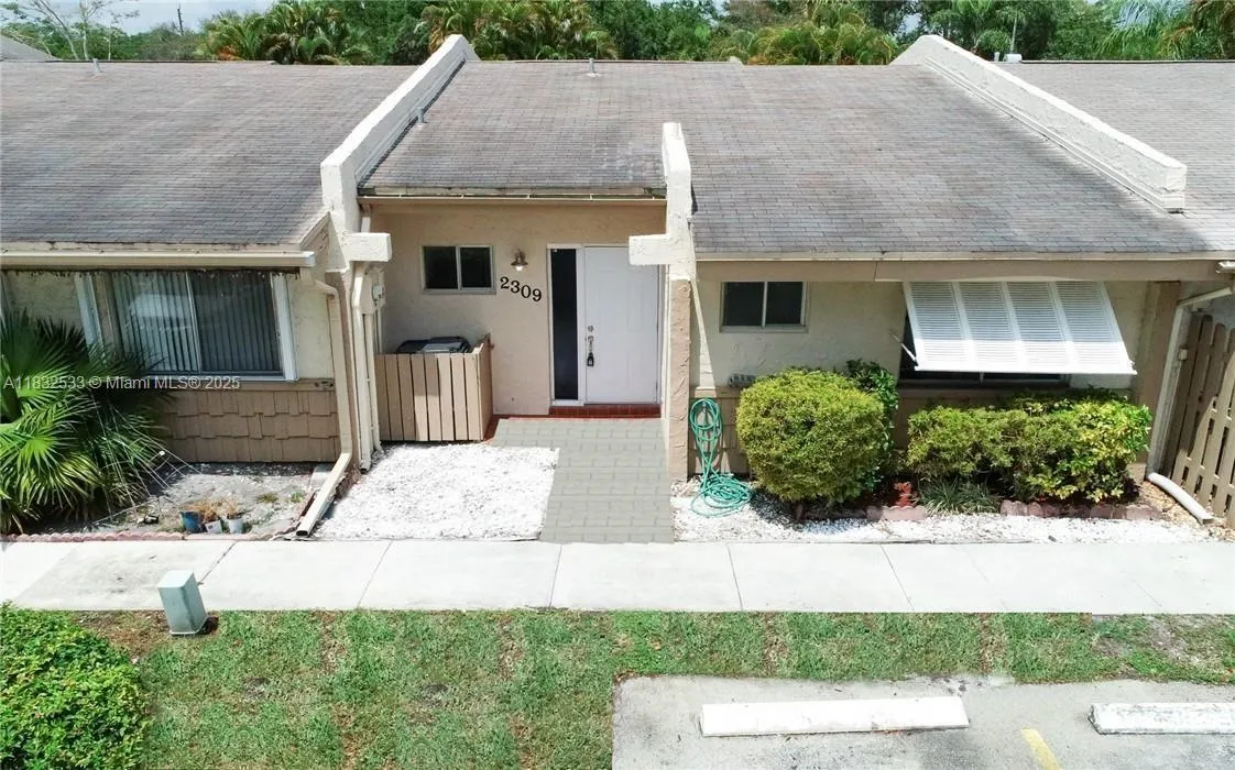 2309 N 37th Ave, Hollywood FL 33021