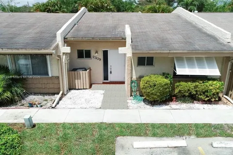 2309 N 37th Ave, Hollywood FL 33021