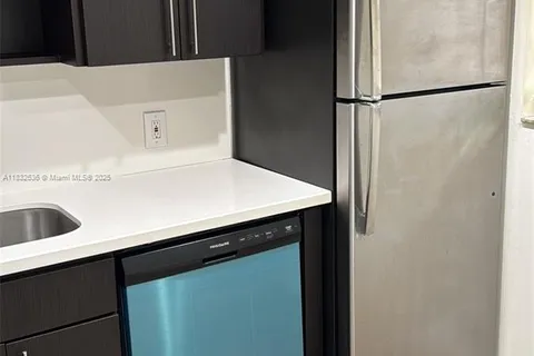 1615 Meridian Ave # 202, Miami Beach FL 33139