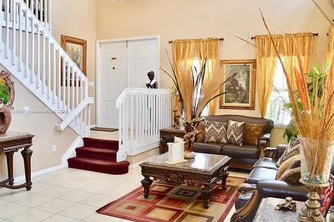 15601 SW 31st Ln, Miami FL 33185