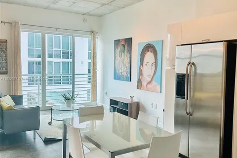 133 NE 2 AV # 1503, Miami FL 33132