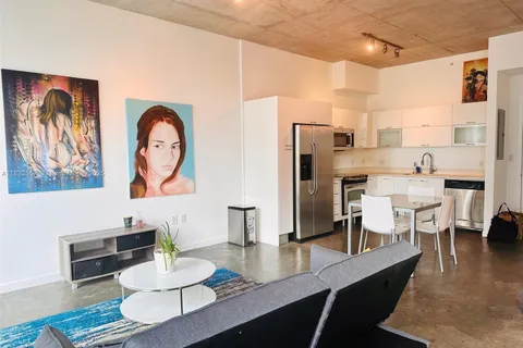 133 NE 2 AV # 1503, Miami FL 33132