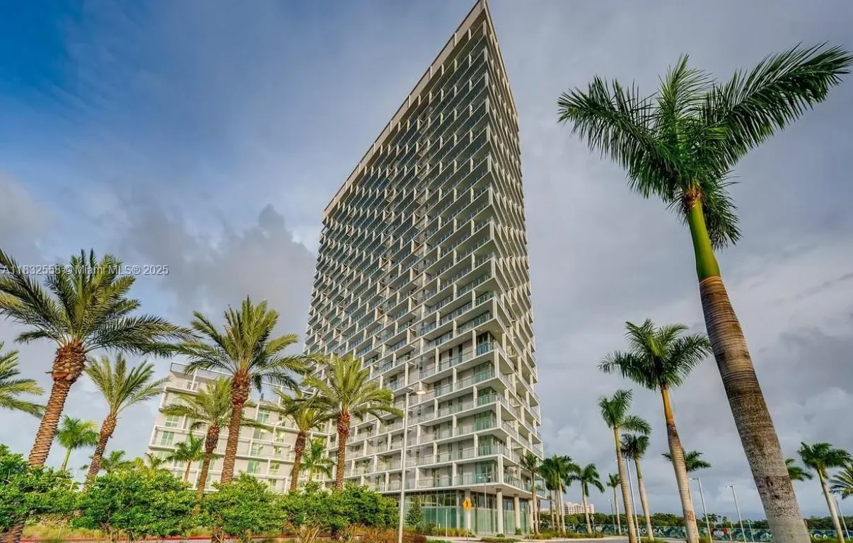 2000 Metropica Way # 2102, Sunrise FL 33323