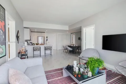 2000 Metropica Way # 2102, Sunrise FL 33323