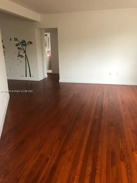 127 Phoenetia Ave # 4, Coral Gables FL 33134
