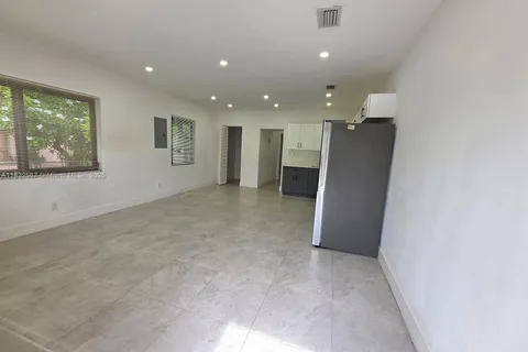 1102 NW 103rd St # 2, Miami FL 33150