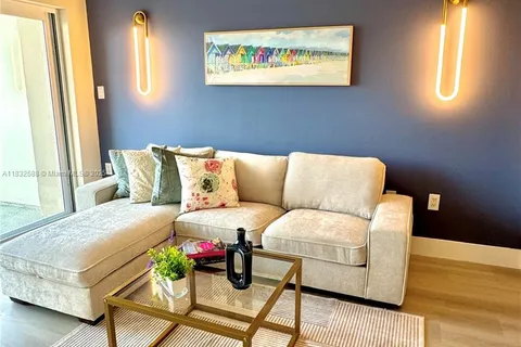 300 Bayview Dr # 1801, Sunny Isles Beach FL 33160
